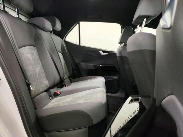 Volkswagen ID.3 First 58 kWh 204PK | Navigatie | Parkeersensoren | Stoelverwarming |