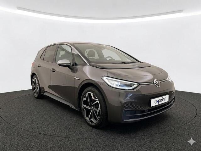 Volkswagen ID.3 First Plus 58 kWh 204 PK | Navigatie | 19" Lm velgen | Parkeercamera |