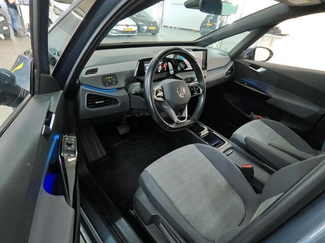 Volkswagen ID.3 Life 58 kWh 204 PK | Navigatie | Parkeersensoren | stoelverwarming |