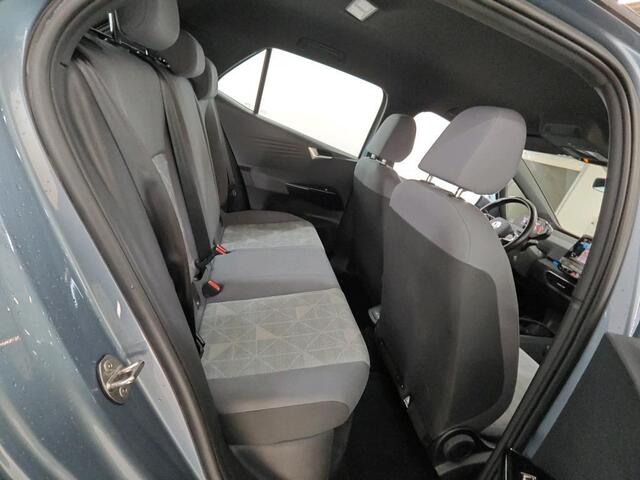 Volkswagen ID.3 Life 58 kWh 204 PK | Navigatie | Parkeersensoren | stoelverwarming |