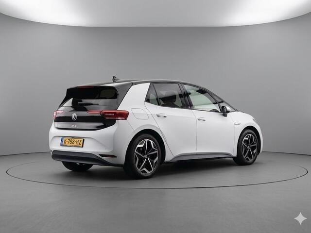 Volkswagen ID.3 First Plus 58 kWh 204 PK | Navigatie | 19" Lm velgen | Parkeercamera |