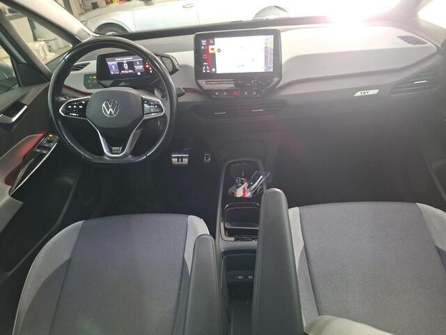 Volkswagen ID.3 First Plus 58 kWh 204 PK | Navigatie | 19" Lm velgen | Parkeercamera |