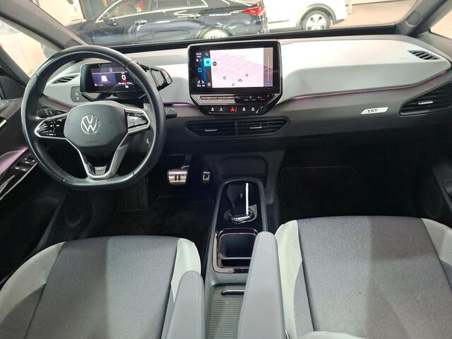 Volkswagen ID.3 First Plus 58 kWh | IQ.Light | Camera | Navigatie | Stoel/Stuurverw.