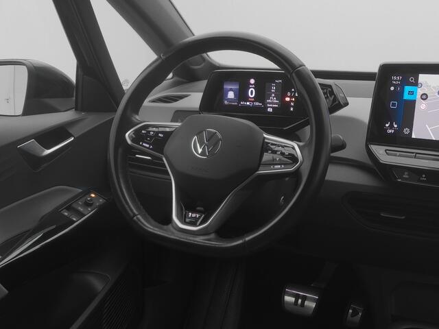 Volkswagen ID.3 First Plus 58 kWh | CAMERA | ADAPTIVE | STOEL- EN STUURVERW.