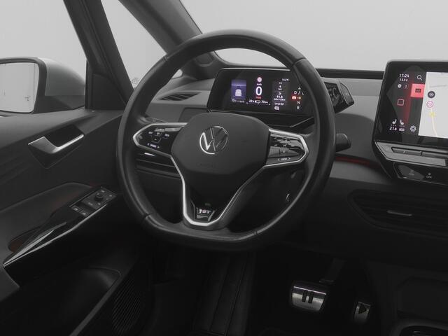 Volkswagen ID.3 First 58 kWh | CAMERA | ADAPTIVE | STOEL- EN STUURVERW.