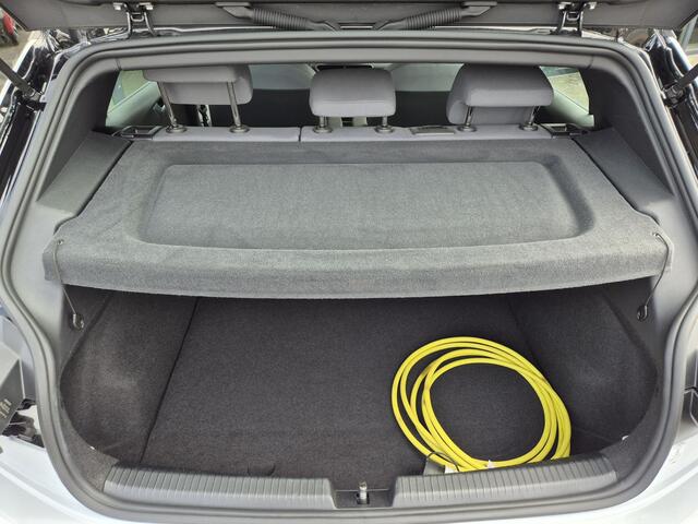 Volkswagen ID.3 Pro 58 kWh | SOH 94%| Stoelverwarming | Parkeersensoren | Trekhaak |