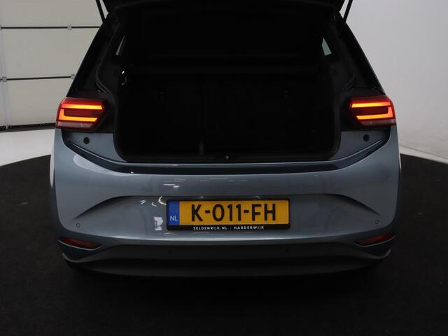 Volkswagen ID.3 Life 58 kWh | SOH 88,8% | Stoel & stuurverwarming | Carplay | Adaptive cruise | Navigatie | Full LED | Parkeerhulp | DAB | Climate control