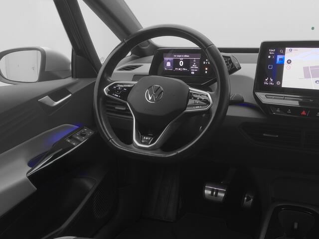 Volkswagen ID.3 First Plus 58 kWh | CAMERA | ADAPTIVE | STOEL- EN STUURVERW.