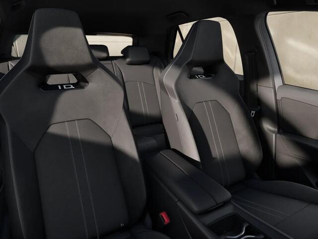 Volkswagen ID.3 Style 61 kWh accu 140 kW / 190 PK Hatchback Elektr Stoelverwarming | Keyless | Camera | ACC | All seasonbanden