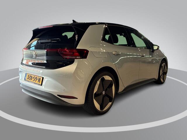 Volkswagen ID.3 Limited Edition 52 kWh Parkeerhulp voor + achter · 20" lichtmetalen velgen · Lane Asist · Climatronic