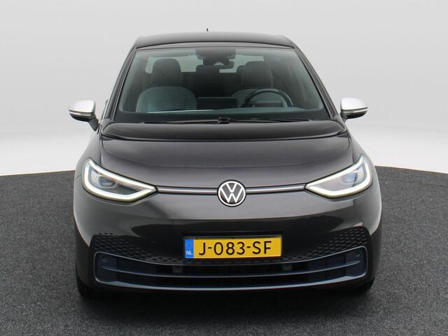 Volkswagen ID.3 First Plus 58 kWh 204 Pk | Stoel/Stuurverwarming | Camera | Climatronic | IQ Light | Carplay | Adaptive cruise | 19 Inch | 8.2647 km !!
