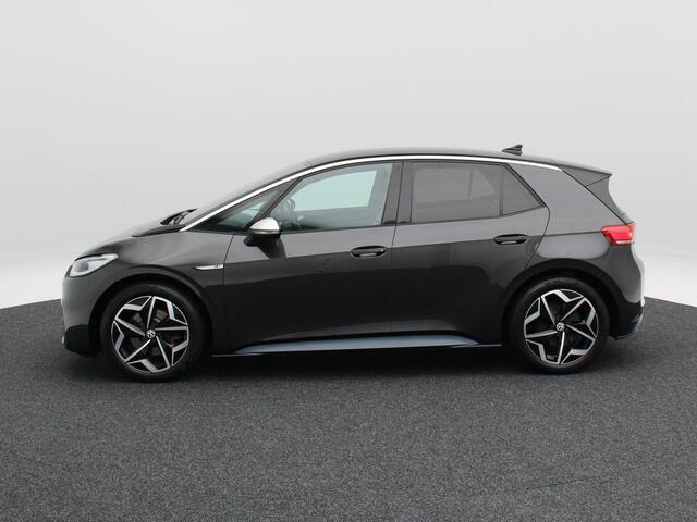 Volkswagen ID.3 First Plus 58 kWh 204 Pk | Stoel/Stuurverwarming | Camera | Climatronic | IQ Light | Carplay | Adaptive cruise | 19 Inch | 8.2647 km !!