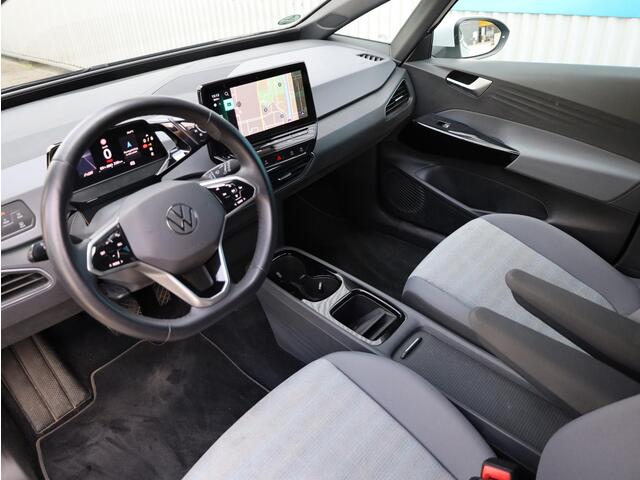 Volkswagen ID.3 Pure Panoramadak | Achteruitrijcamera | Keyless Go & Entry | IQ Light Matrix LED | Stoel&Stuurverwarming | 19"Inch |