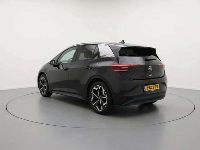 Volkswagen ID.3 First Plus 58 kWh | Camera | Adaptive Cruise | Stoel / Stuur ver