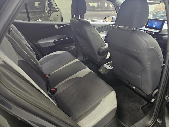 Volkswagen ID.3 First Plus 58 kWh | Camera | Adaptive Cruise | Stoel / Stuur ver