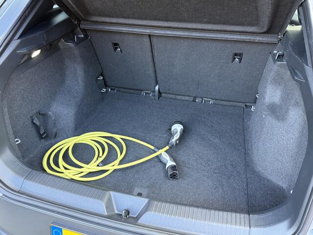 Volkswagen ID.4 PRO 77 kWh | Incl BTW | Apple Carplay | Stoelverwarming