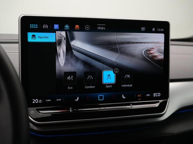 Volkswagen ID.4 Pro Business 77 kWh 286 pk | IQ Light | Rondomzicht camera | Stuur-/stoelverwarming