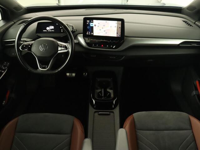 Volkswagen ID.4 First 77 kWh | Trekhaak | Automaat | Sfeerverlichting | Camera | Navigatie | Stoelverwarming | Carplay | LMV 20 inch | LED | Cruise Control | Getint glas | Climate controle