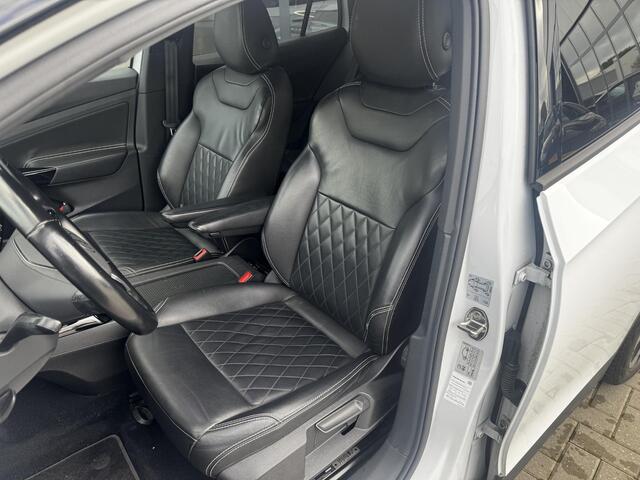 Volkswagen ID.4 First 77 kWh | Adaptive Cruise | Climate Control | Stoelverwarming | Navigatie | Camera | Carplay | Keyless | 20 inch | 140.237 km!!