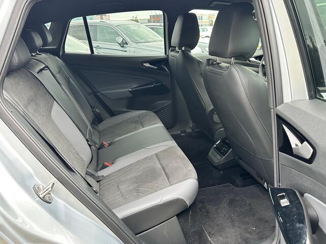 Volkswagen ID.4 Pro Limited Edition 77 kWh 286pk Trekhaak / Demonstratieauto