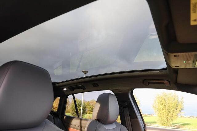 Volkswagen ID.4 First Max 77 kWh ? Pano ? Warmtepomp ? ACC