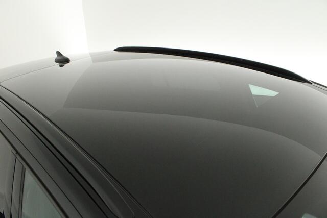 Volkswagen ID.4 Pro 77 kWh 204pk Sportstoelen Panoramadak Matrix LED Memory Camera Stuurverwarming