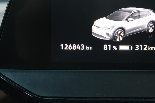 Volkswagen ID.4 Tech 77 kWh SOh 91% PANO CAMERA MASSAGE 126000KM!!!
