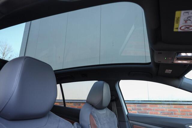 Volkswagen ID.4 First Max 77 kWh ? IQ light ? Pano ? Trekhaak