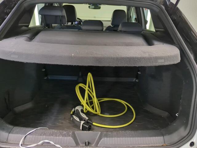 Volkswagen ID.4 First 77 kWh | Navi | Camera | Carplay |