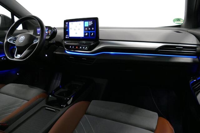 Volkswagen ID.4 First Max 77 kWh / Panoramadak / Matrix LED IQ.Light / Elektr. verstelbare voorstoelen + memory / HUD Augmented Reality / Rondomzichtcamera / Apple Carplay - Android Auto / Stoelverwarming / 21'' LMV / Keyless / Achteruitrijcamera / Navigatie / Stuurwielv