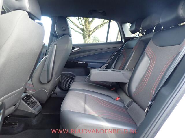 Volkswagen ID.4 GTX 4Motion 77 kWh 95% SOH / TREKHAAK / HEAD-UP / ADAPTIEVE CRUISE