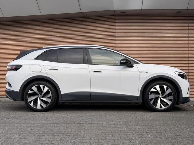 Volkswagen ID.4 First 77 kWh Trekhaak / Camera / Navigatie