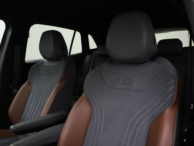 Volkswagen ID.4 First 77 kWh 204PK Navigatie · Apple Carplay/Android Auto · Camera + Parkeersensoren
