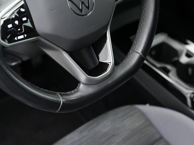 Volkswagen ID.4 Pro 77 kWh 204 pk | Trekhaak | Stuur-/stoelverwarming | Navigatie | Adaptive Cruise
