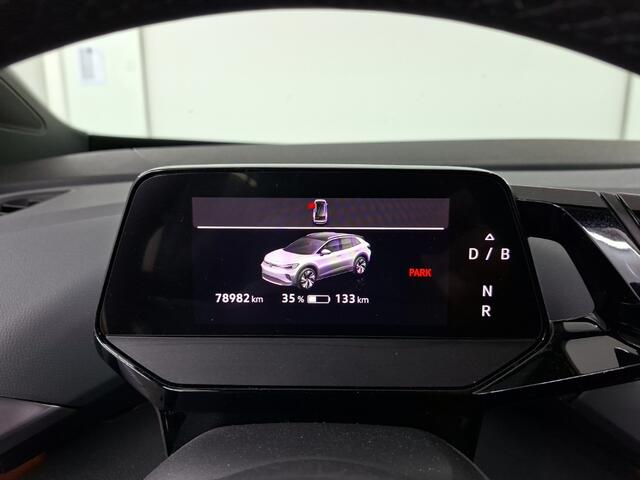 Volkswagen ID.4 First 77 kWh | Stoelverwarming | Stuurverwarming | Trekhaak | Adaptive Cruise Control | Navigatie | Apple Carplay | Keyless | Camera | Parkersensoren |