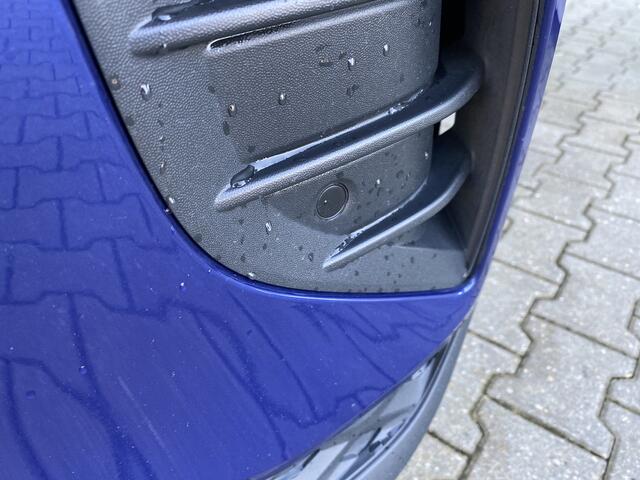 Volkswagen ID.4 First 77 kWh 92% App Connect, Stoelverwarming & Camera