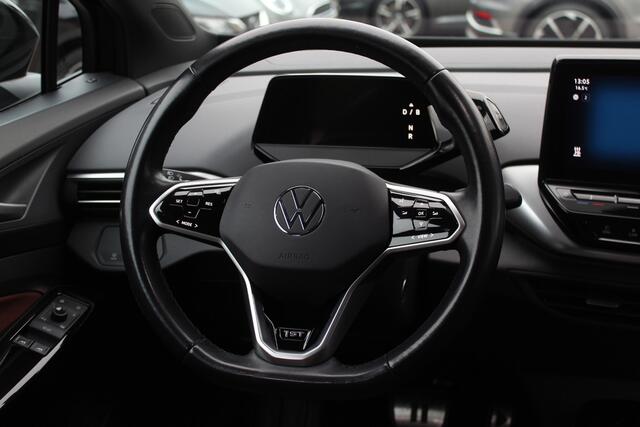 Volkswagen ID.4 First 77 kWh / Trekhaak / Camera / Apple CarPlay / DAB / 20'' / LED / Alcantara / Stoelverwarming / ACC