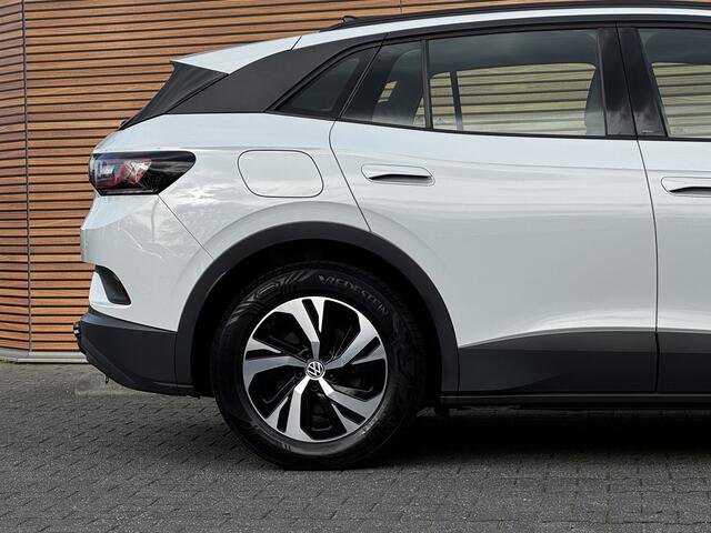 Volkswagen ID.4 Pure 52 kWh Camera / AD-Cruise / Navigatie