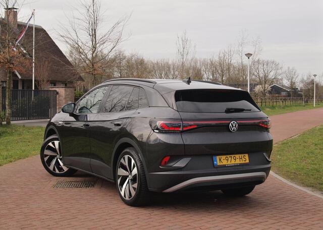 Volkswagen ID.4 First Max 77 kWh | SOH 91% | Panoramadak | Head-Up Display | Sfeerverlichting | 360 Camera |