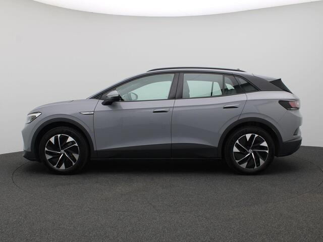 Volkswagen ID.4 Pro 77 kWh 174PK Aut. SOH 97%, Trekhaak, Parkeersensoren voor en achter, Navi, 19" LM Velgen, Adaptieve Cruise Control