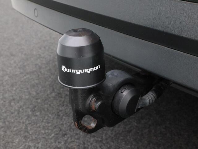 Volkswagen ID.4 Pro 77 kWh 204 Pk Automaat | Stoelverwarming | Adaptive Cruise | Trekhaak | Camera | Carplay | 19 Inch | 63.275 Km !!