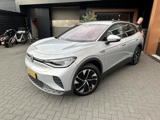 Volkswagen ID.4 Business 77 kWh | Camera | Trekhaak | Sfeerverlichting | Apple Carplay |