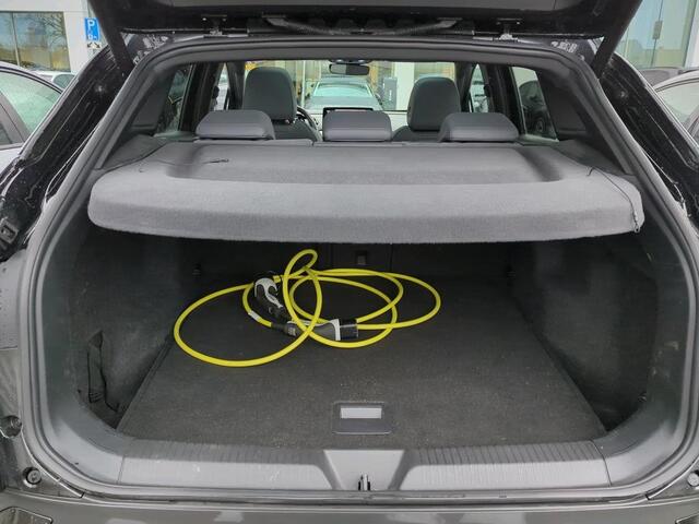 Volkswagen ID.4 First Max 77 kWh SOH 90% | Panoramadak | MAX uitvoering