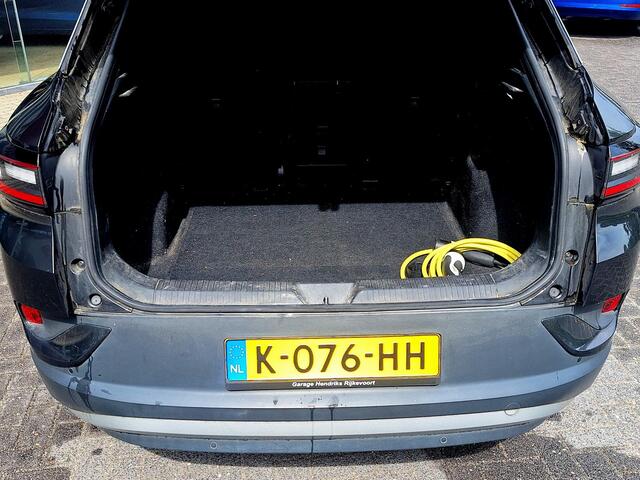 Volkswagen ID.4 First 77 kWh | SOH: 92.7% | Trekhaak wkb | LM 20 Inch | Adaptive CC | Navi | Camera | Smart Climate |