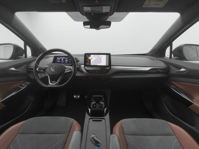 Volkswagen ID.4 First 77 kWh | CAMERA | ADAPTIVE | STOELVERW. | TREKHAAK