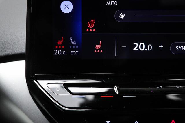 Volkswagen ID.4 First 77 kWh | STUURVERWARMING | DAB | APPLE | CAMERA | TREKHAAK