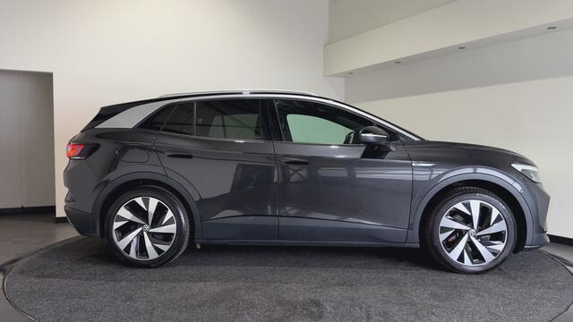 Volkswagen ID.4 First 77 kWh | First editie | Trekhaak | Carplay | Soh (batterijcheck) Waarde 90,5 %