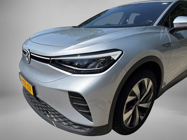 Volkswagen ID.4 Pro 77 kWh 204pk · 100% · Camera · Inklap. Trekhaak · Keyless · Stuur- & Stoelverwarming · Alarmklasse 3 · 20"Velgen ·