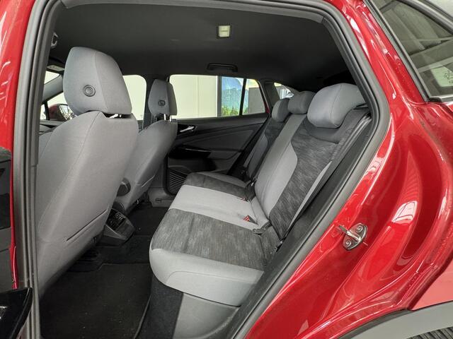 Volkswagen ID.4 Pro 77 kWh | SOH 95% | Apple CarPlay / Android Auto | 360° Camera | Trekhaak | Warmtepomp |