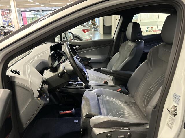 Volkswagen ID.5 Pro 174pk 77 kWh · 360 Camera · Keyless · Apple/Android Car Play · Elek Voorstoelen · Elek. Trekhaak · 19'' Inch ·
